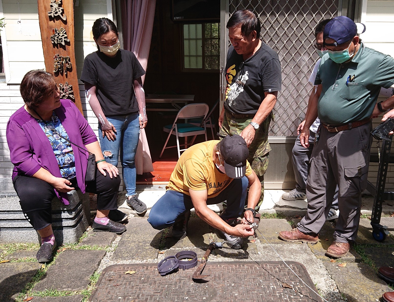 嘉義林區管理處輔導鄒族獵人協會  參與臺灣黑熊生態服務給付計畫  改良式獵具奏效 影像首次見證黑熊全身而退