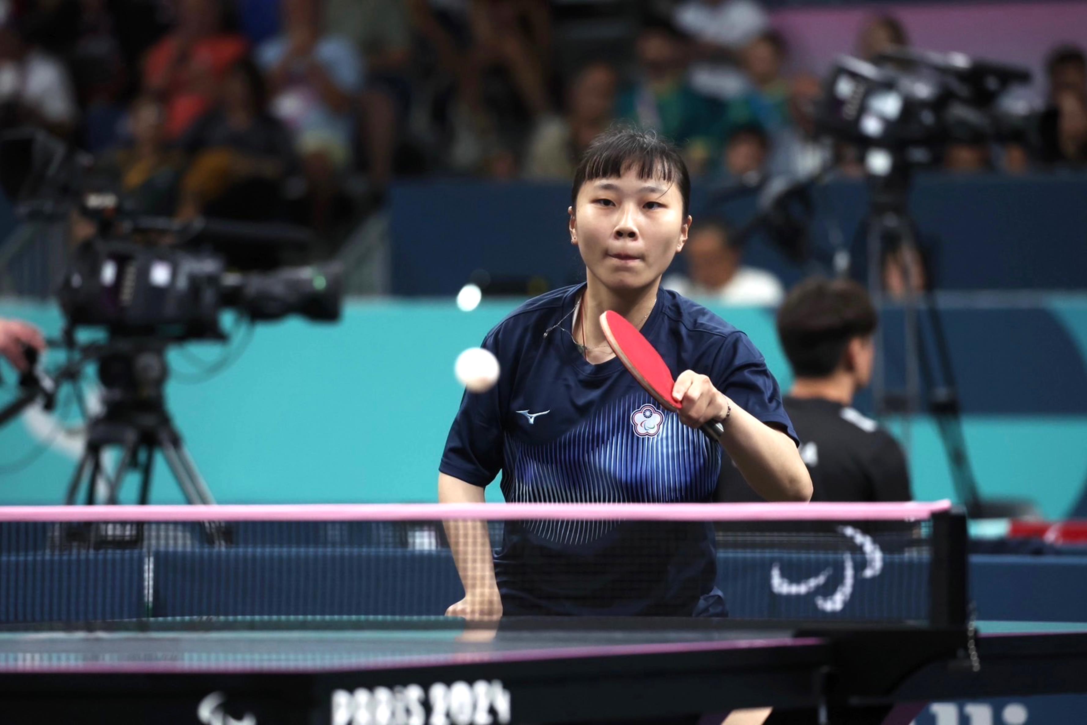 高市桌球好手田曉雯巴黎帕運勇奪雙打銀牌及單打銅牌　市府加碼頒發82萬元獎助金