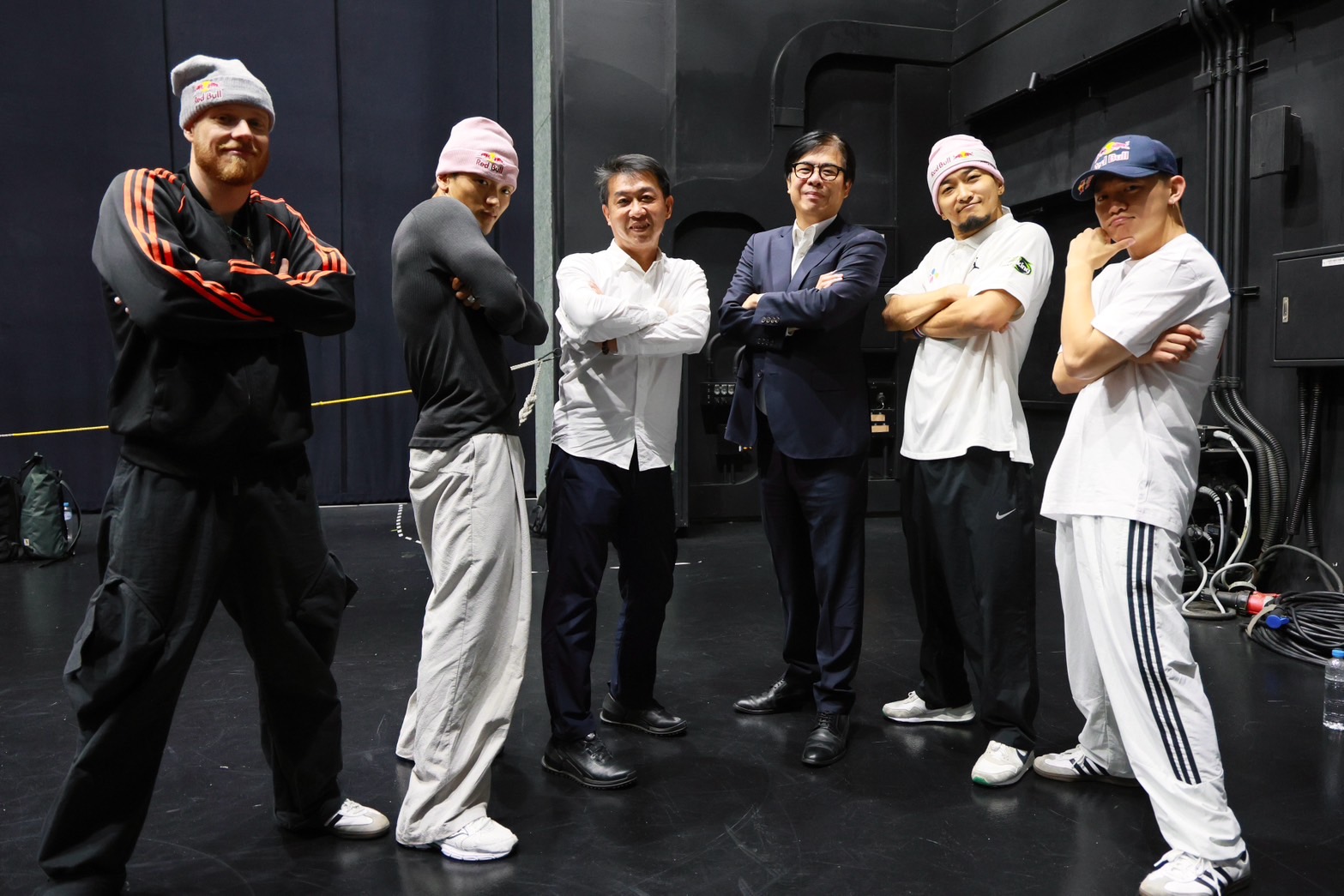 高雄霹靂舞國際大賽全球高手舞力全開 紅牛全明星隊摘冠奪得60萬獎金