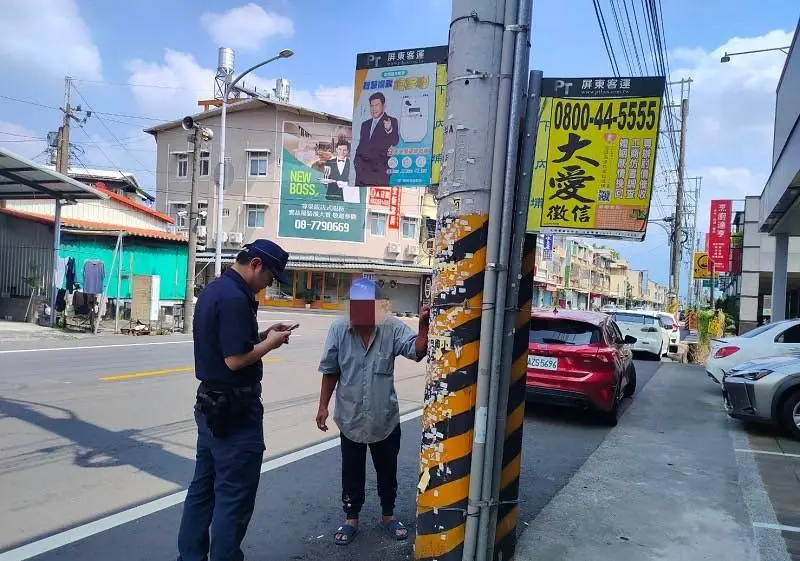 老翁等公車兩小時 暖心內埔警主動伸出援手 老翁等公車兩小時 暖心內埔警主動伸出援手