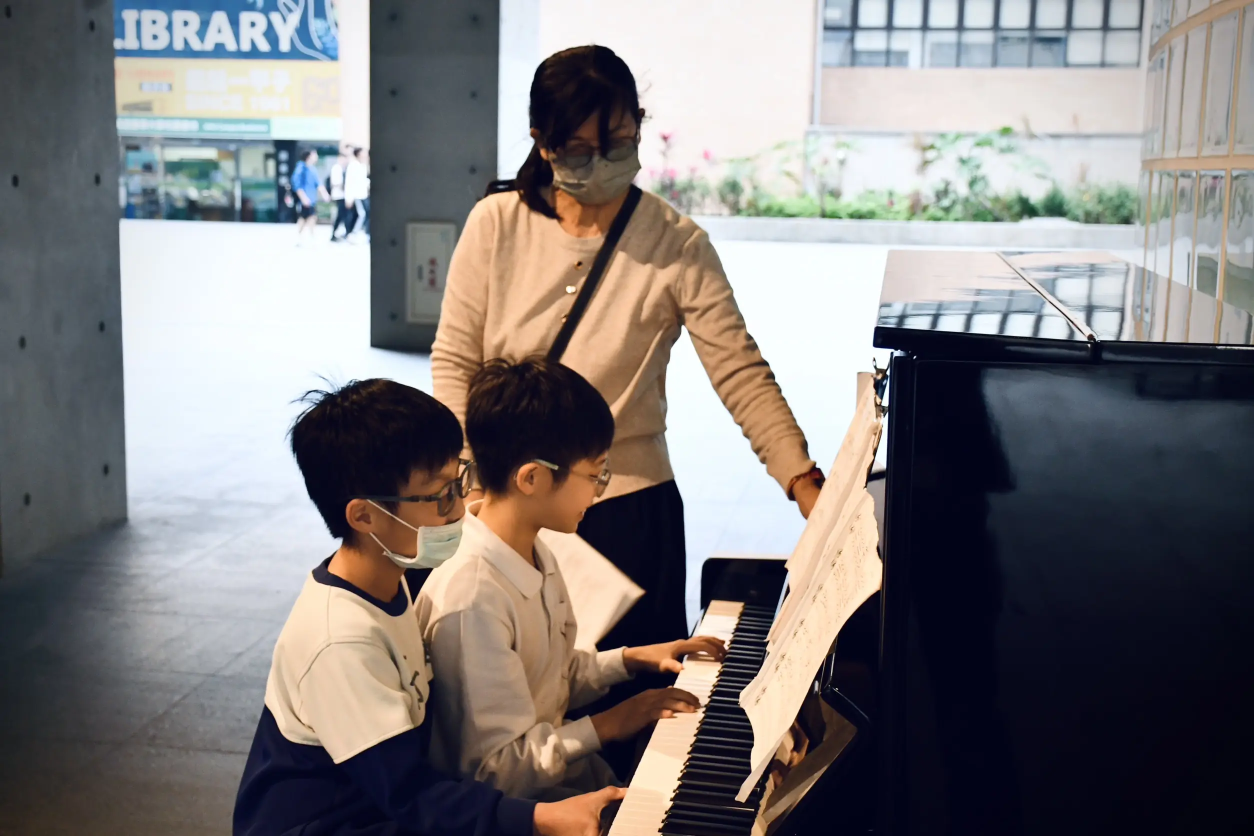 高醫大春天音樂會 企業捐琴共築藝文校園