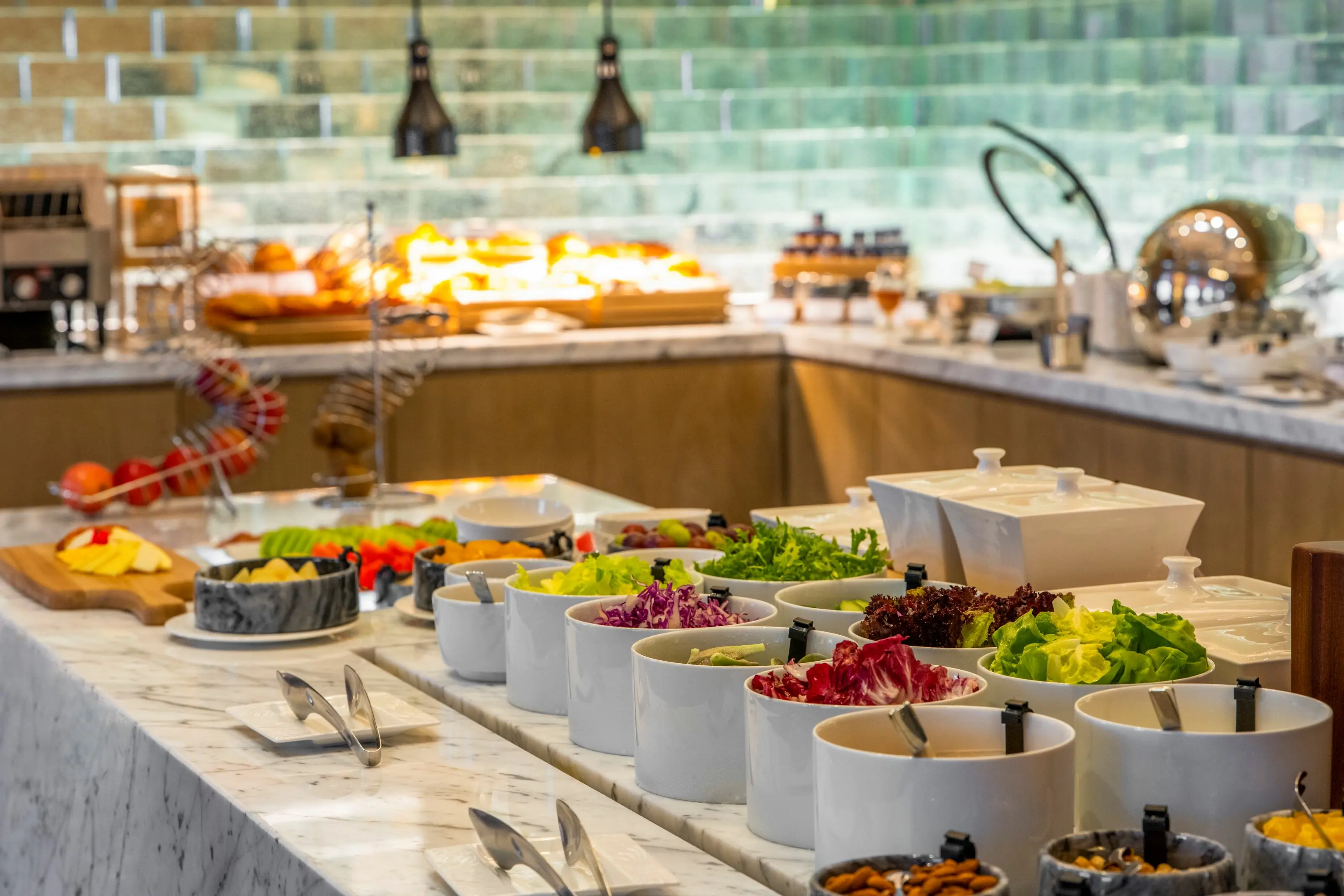 高雄萬豪酒店四週年慶 景觀尊榮套房限時快閃下殺4折