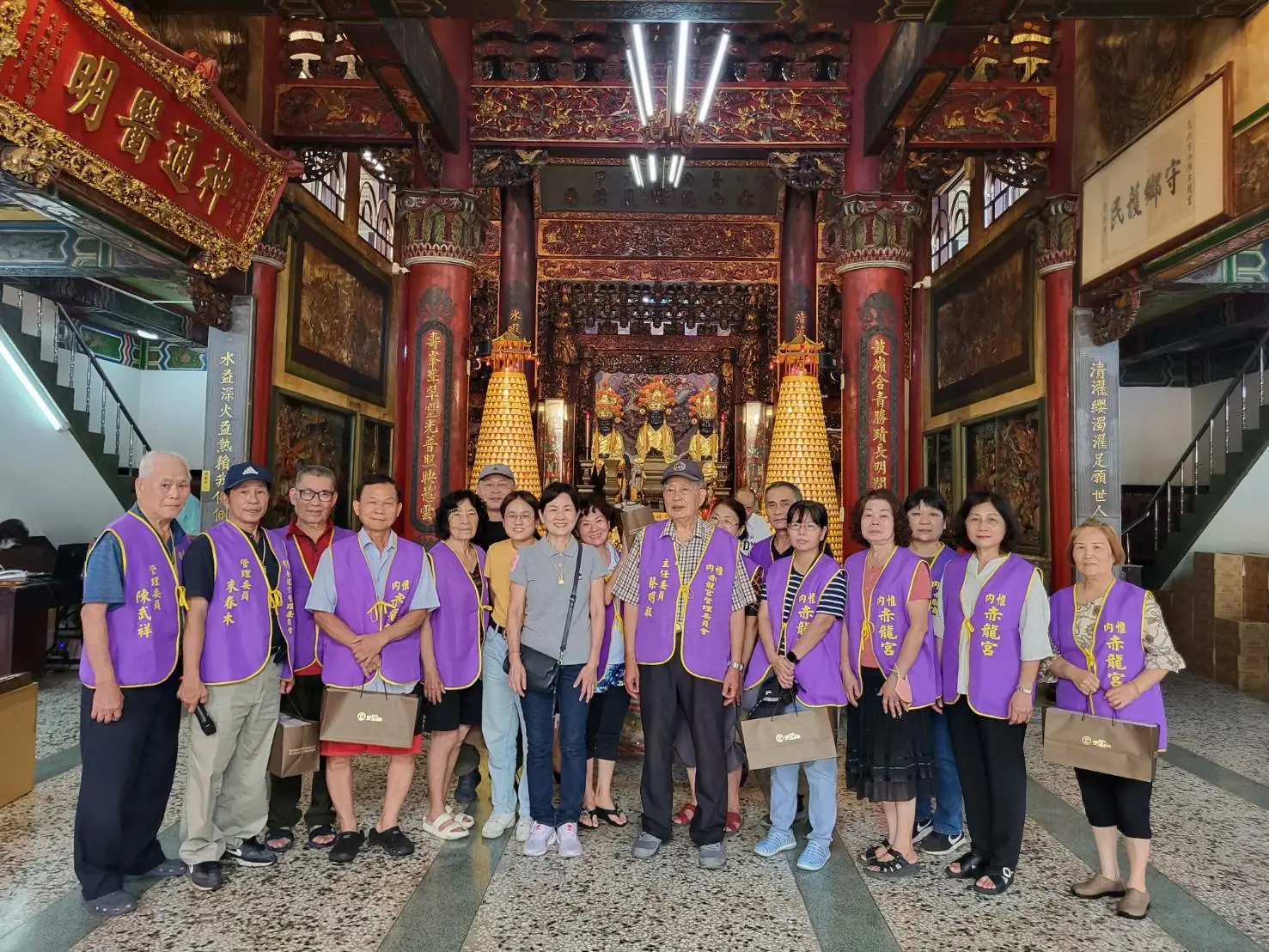 赤龍宮端午節吃粽取午時水活動 民眾聚集廟埕大排長龍