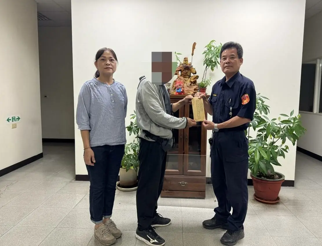 小腦萎縮家庭兒病逝 枋警結合民間力量募集喪葬費用