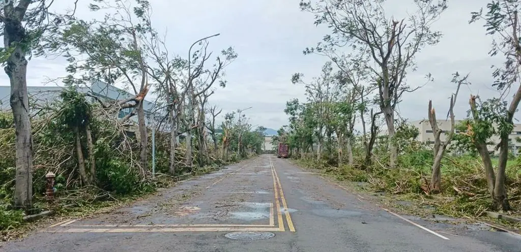 颱風重創臺南各工業區 南市府迅速應變全力修復保障產業運作 颱風重創臺南各工業區 南市府迅速應變全力修復保障產業運作