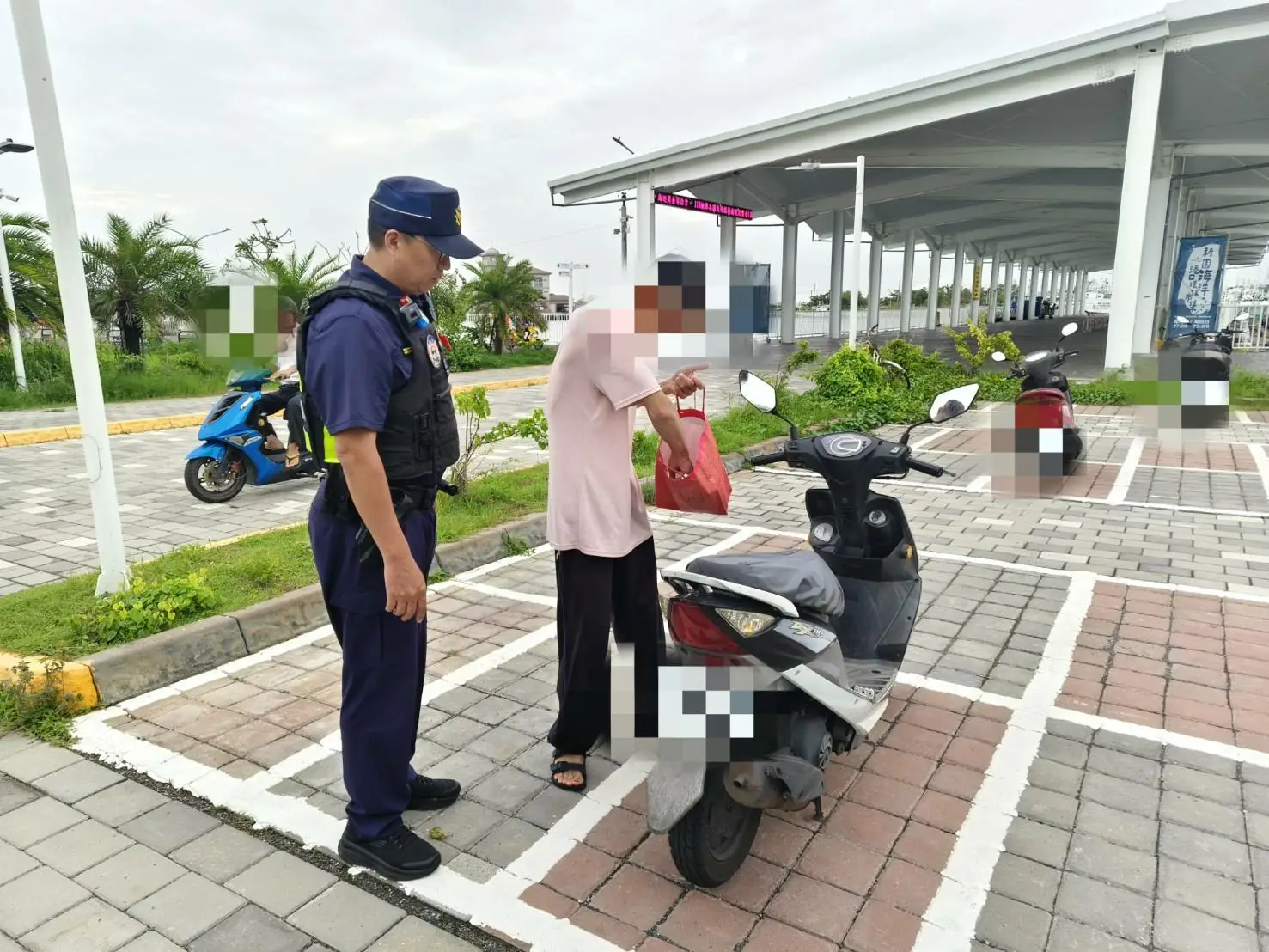 機車車主錯認碼頭誤遺失 東港警助尋回