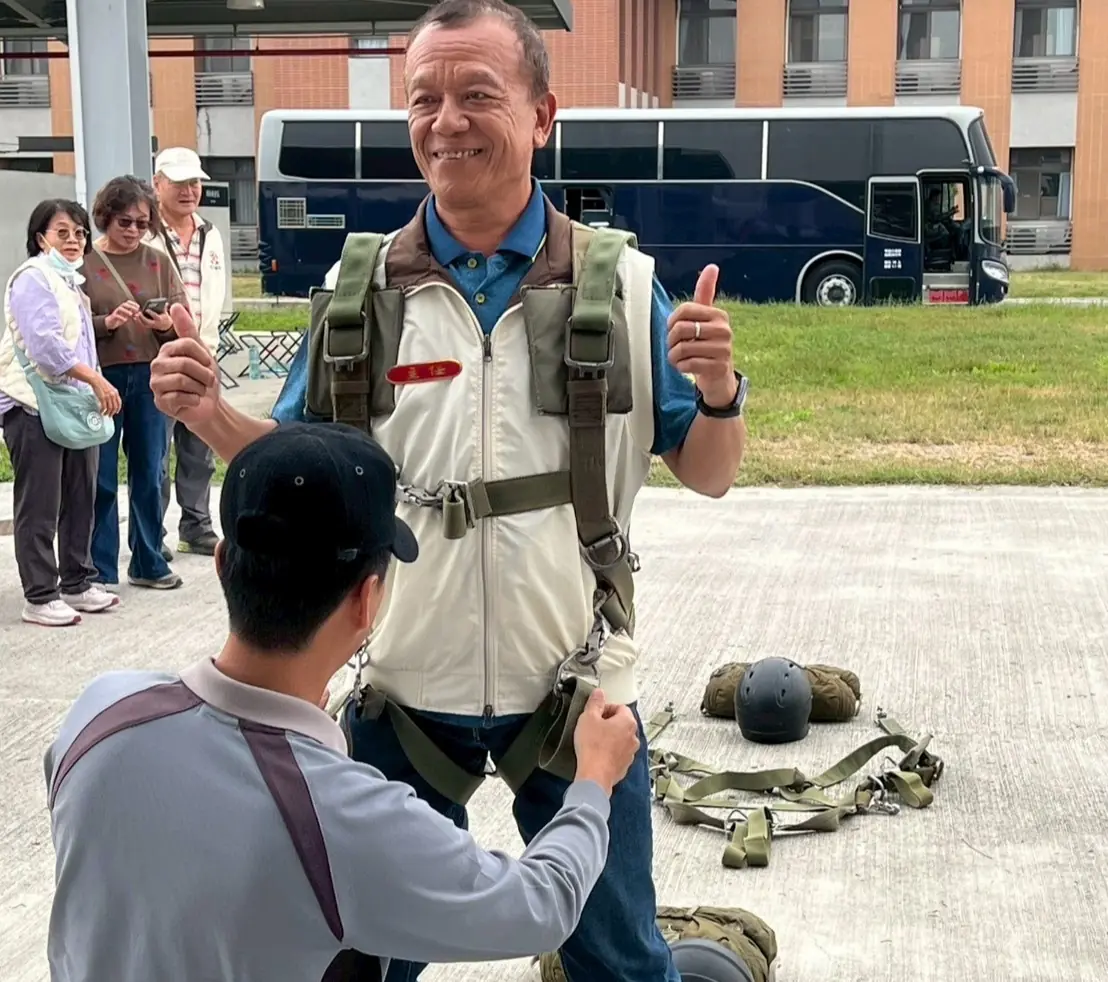 內埔鄉後備軍人輔導中心參訪陸軍空降訓練中心