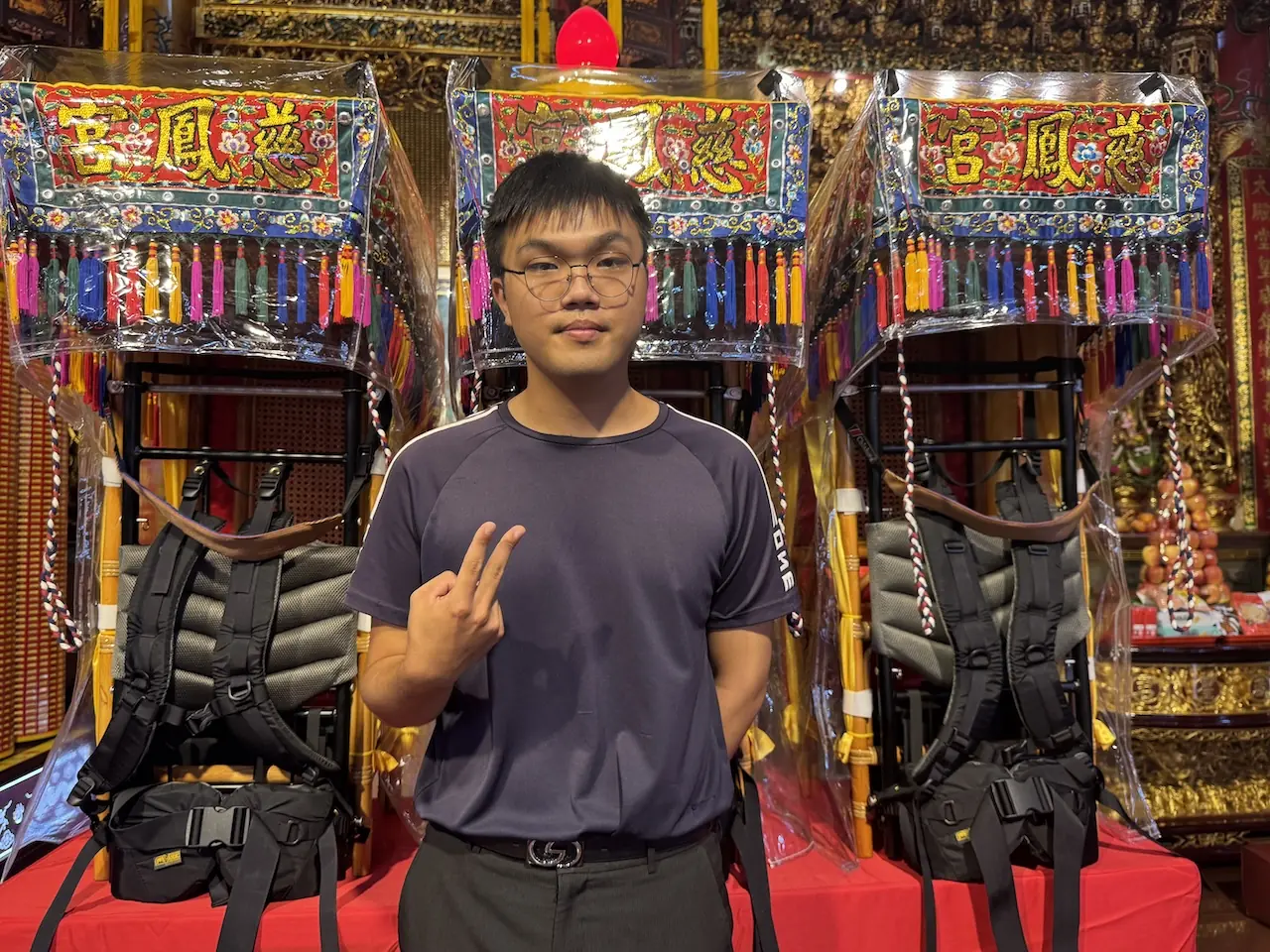 陳祥赫作「揹媽祖咱作夥逗陣行」，大武山3092唱給山神和媽祖聽