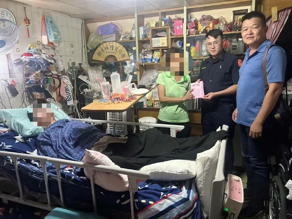 慈母守護癱瘓兒陷絕境 枋警號召愛心度難關