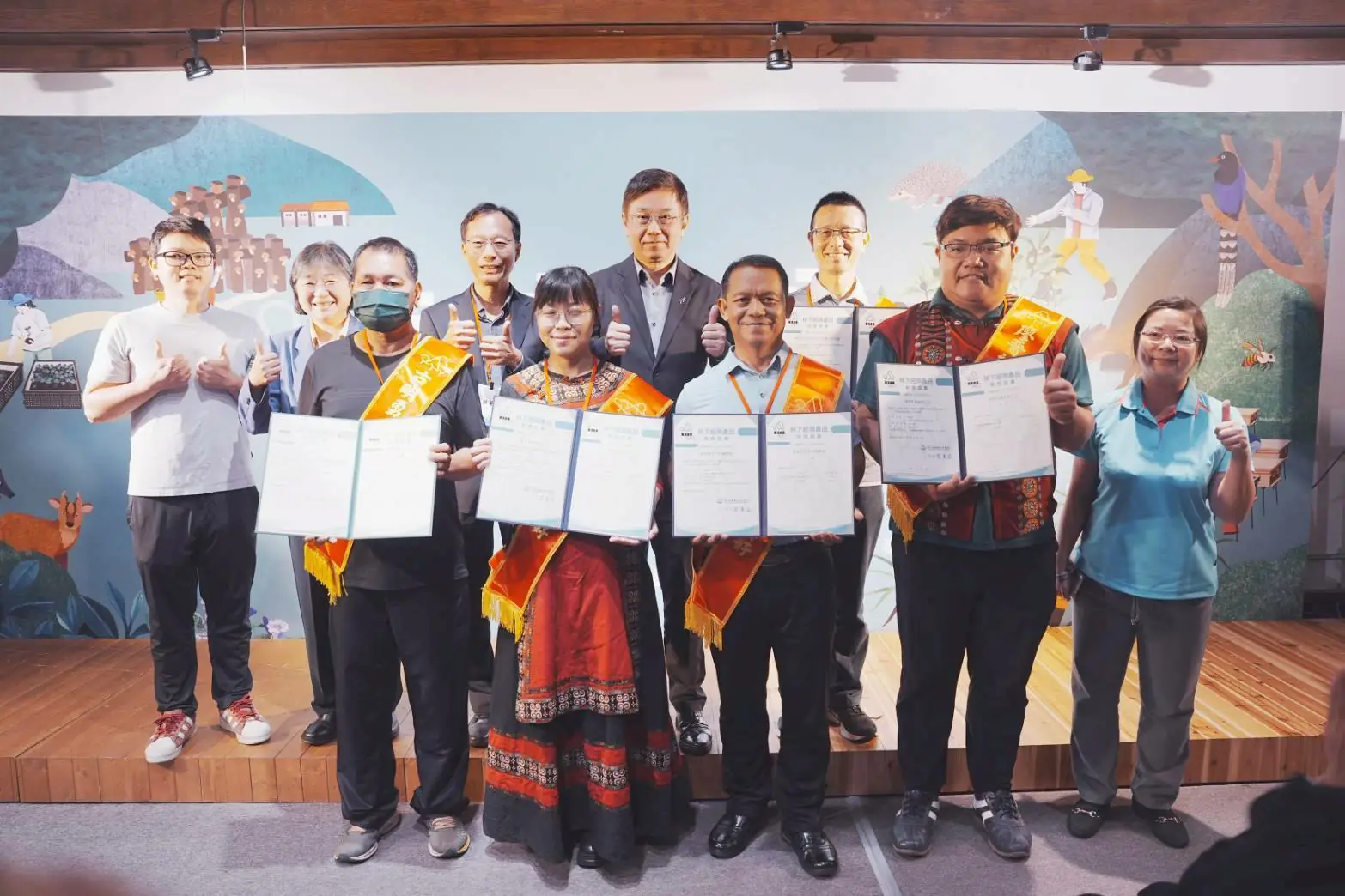 林業保育署屏東分署輔導高雄、屏東林農通過林下經濟驗證　展現森林共榮成果