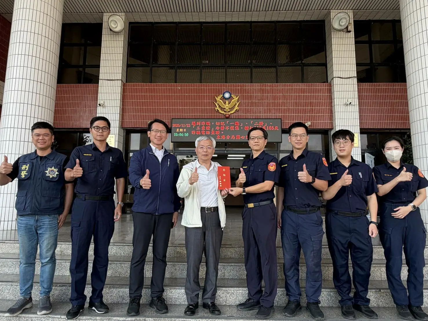 署長南下慰勉東港警　巧遇舊部屬溫馨話家常、肯定打詐成效亮眼