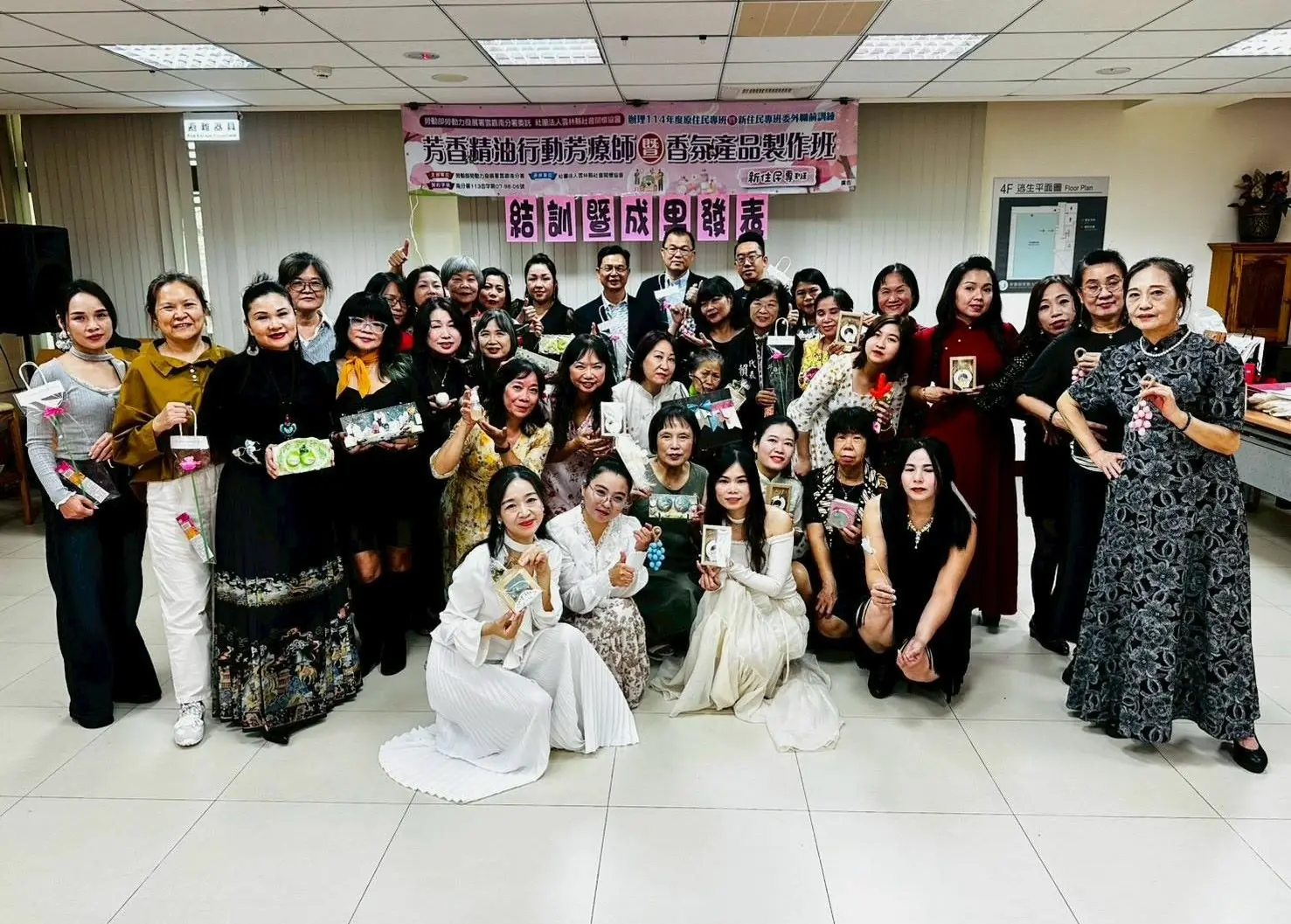 斗六就業中心結合「芳香精油行動芳療師暨香氛產品製作」職訓成果展辦理徵才活動 斗六就業中心結合「芳香精油行動芳療師暨香氛產品製作」職訓成果展辦理徵才活動