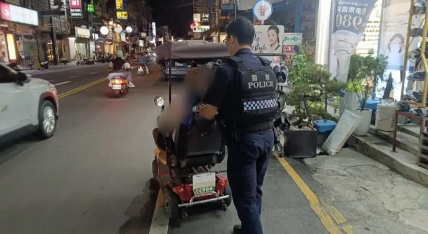 8旬失智翁迷航 東港警助返家