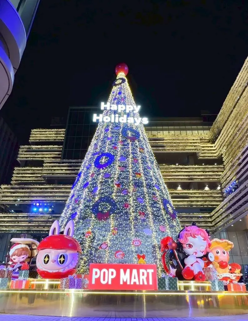 南紡「蘋安綻Fun 幸福相遇」聖誕展區登場  POP MART六大IP首度齊聚亮相