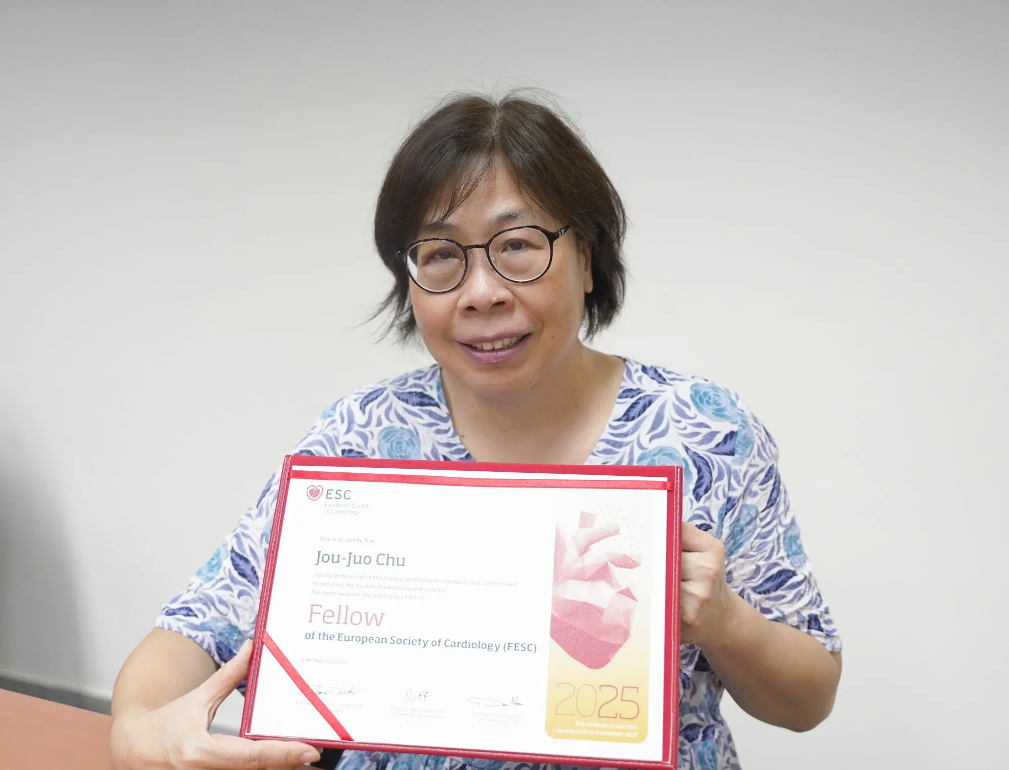  中正大學朱柔若教授以社會學者身份  投入心臟疾病相關議題的社會學研究  獲選歐洲心臟學會院士（FESC）殊榮