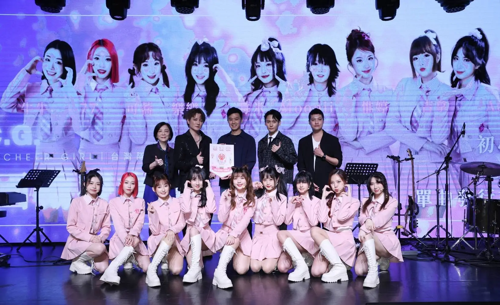 阿沁發起「記得愛聖誕公益」活動 L.C.G.勵齊女孩宣佈發表全新單曲《C.A.T.》 阿沁發起「記得愛聖誕公益」活動 L.C.G.勵齊女孩宣佈發表全新單曲《C.A.T.》