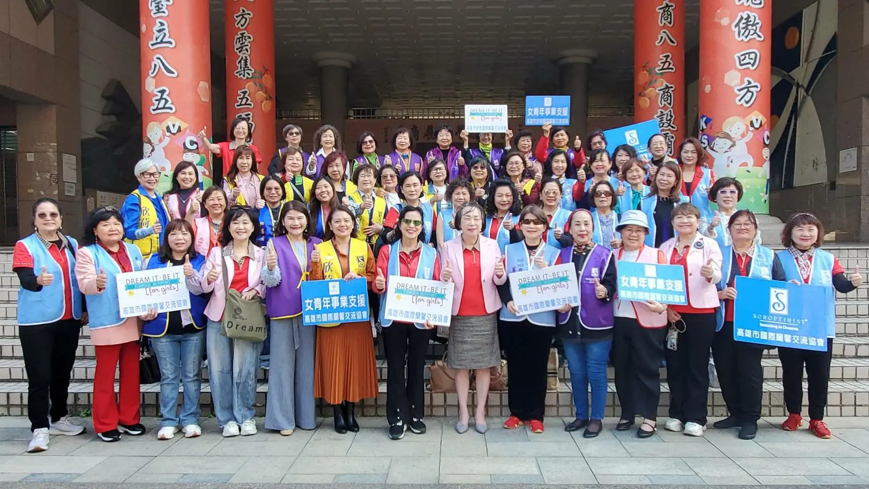 青年事業講座進雄商　兩位女力典範勉學子築夢