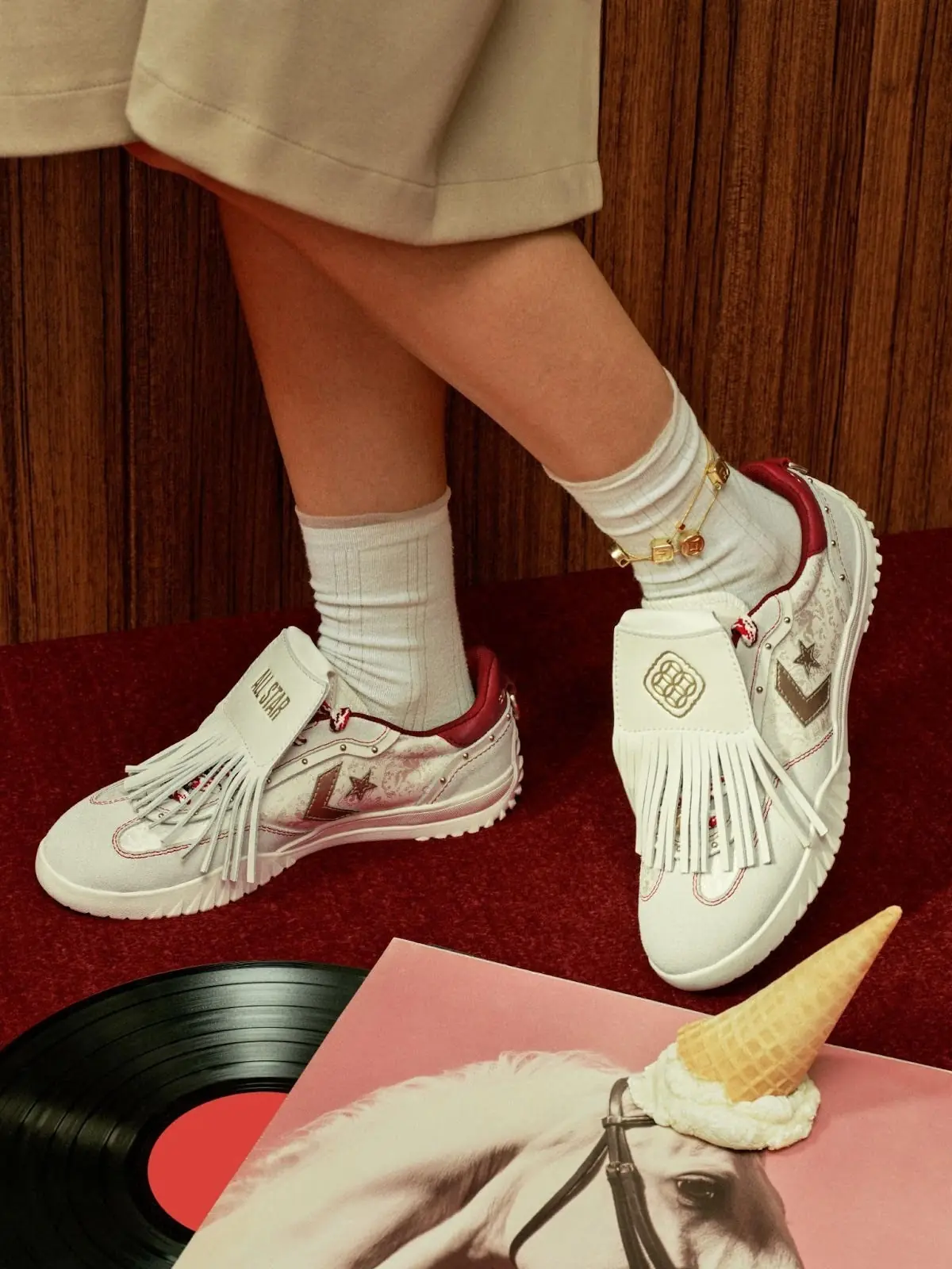 CONVERSE 馬上「起飛」系列登場 開啟新年靈感之旅 躍出輕盈新春步伐 CONVERSE 馬上「起飛」系列登場 開啟新年靈感之旅 躍出輕盈新春步伐