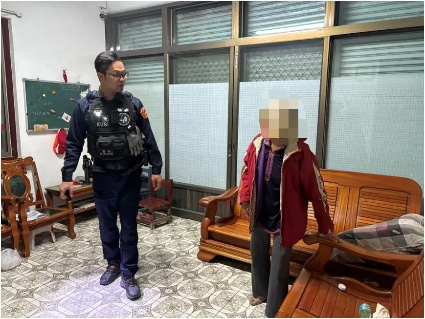 獨居阿嬤深夜找警聊天　溫馨內埔警關懷並護送返家