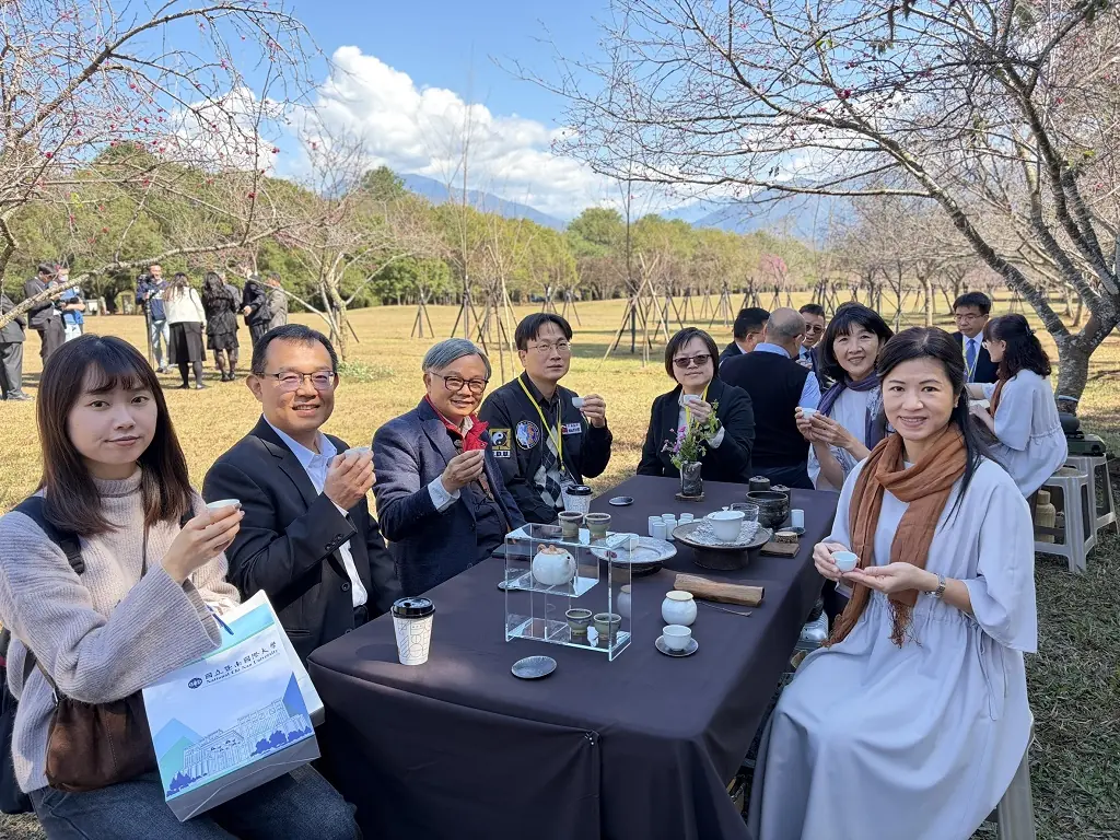 暨大櫻花季浪漫登場 首推「神獸御守」並攜手37所高中締結櫻花聯盟