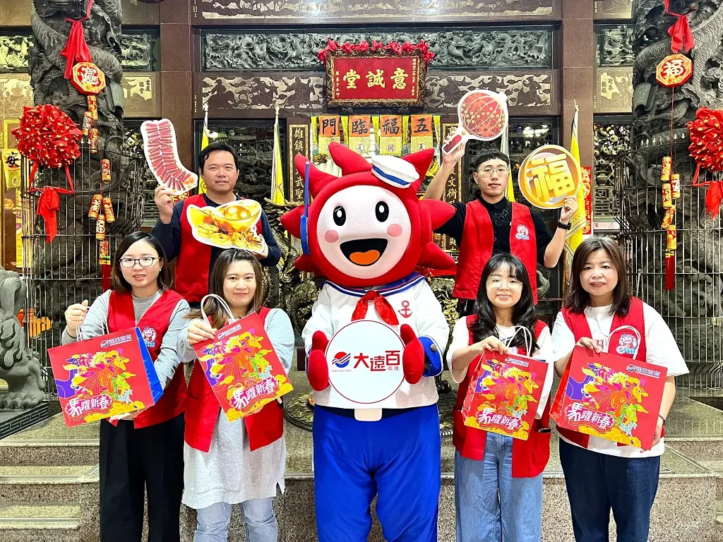 mikolu Airline 首度降落夢時代 4 米高巨型飛機亮相，邀粉絲展開最萌「高雄首航之旅」