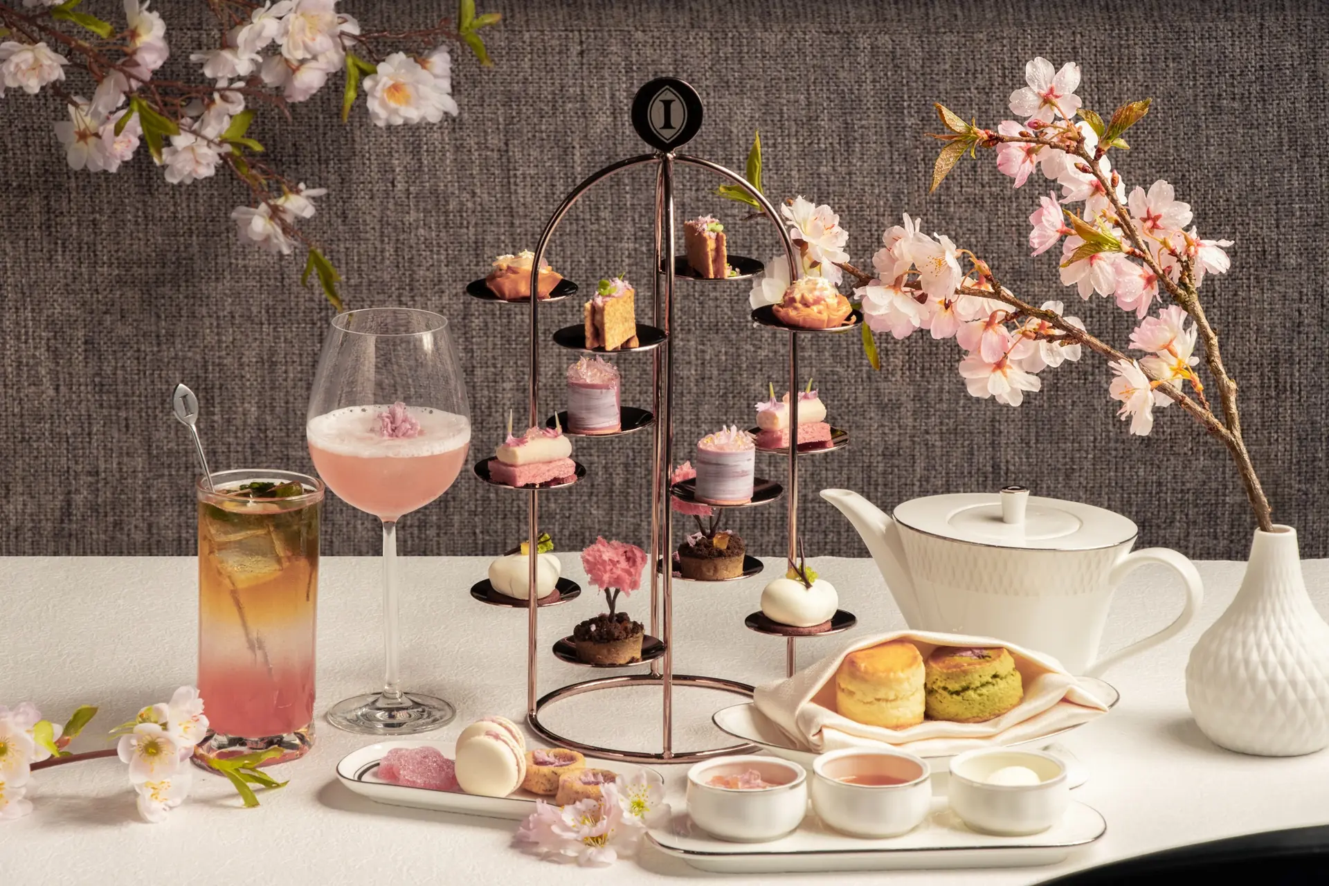 高雄洲際酒店BL.T33限定「櫻映午後・春日雅饗」櫻花祭下午茶 以阿里山風土詮釋春季法式甜點美學