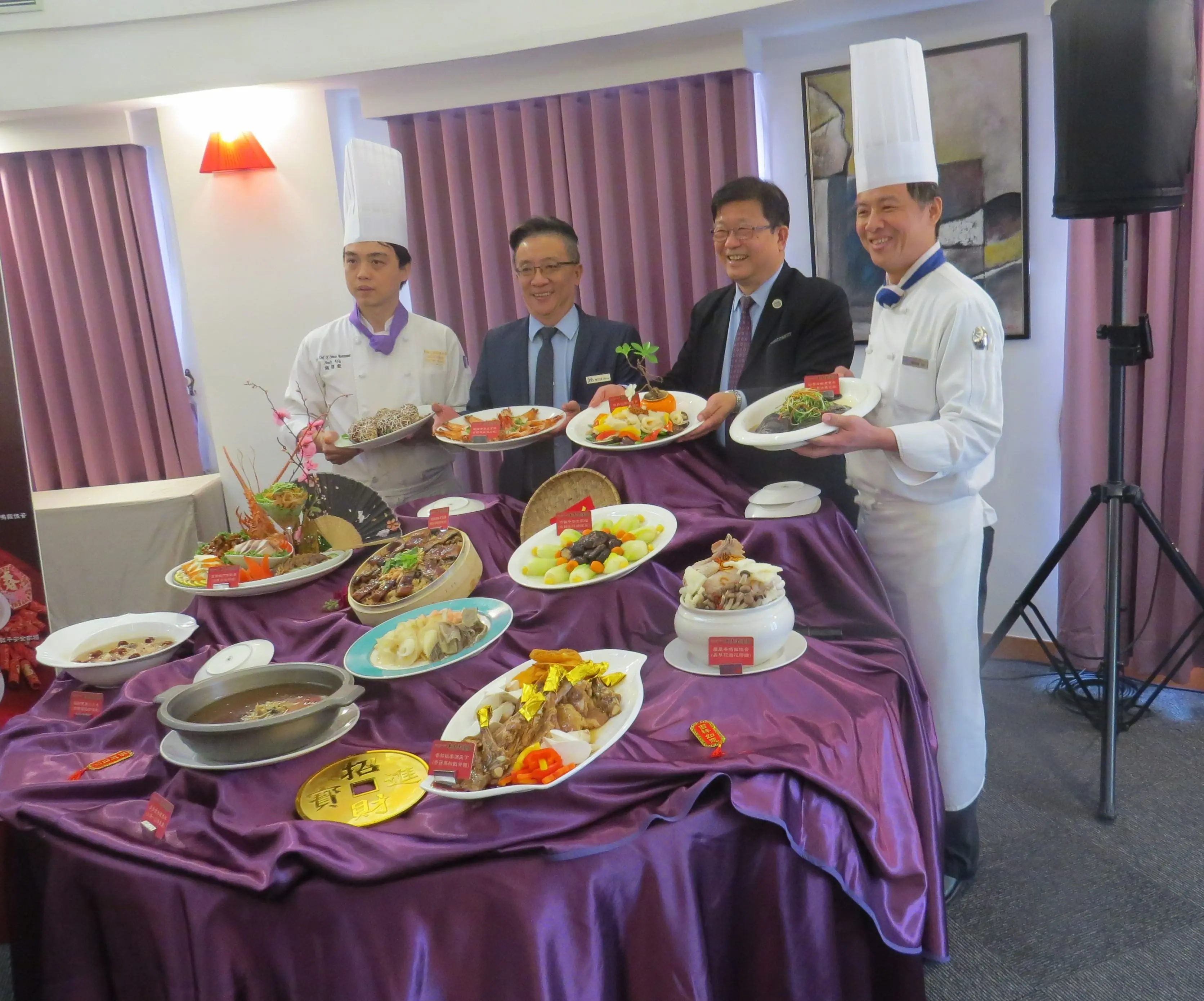 雲林古坑劍湖山渡假大飯店，推出五星尊榮饗宴迎接馬年，讓饕客開春就能補足精氣神