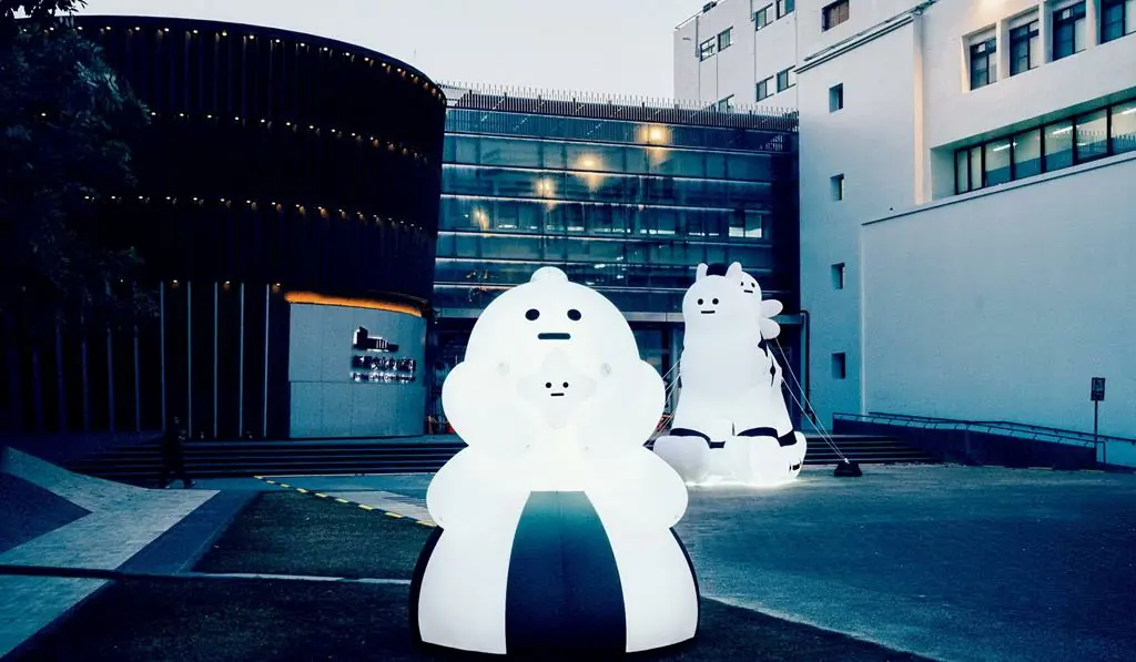 雲朵AH!Q週六降落新營  巨型小馬Q點亮冬日地景打造城市純白療癒風景