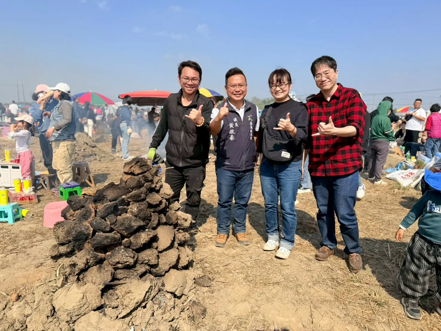 〈豪有藝思〉親子活動  3500位大小朋友焢窯 創下嘉義縣焢窯紀錄   縣議員黃啟豪為寒冬升溫