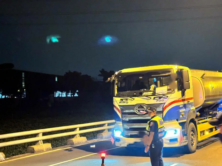 防制內輪差事故　東港警加強取締大型貨車違規