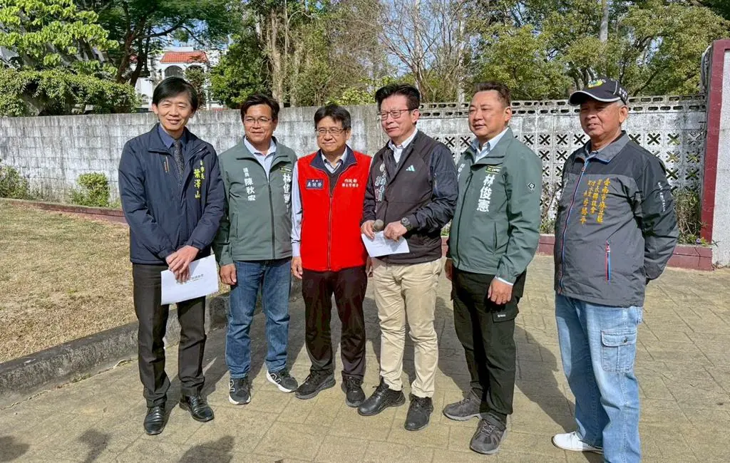 郭國文邀立院財委會考察臺南溪北交通、社宅與校地轉型 承接南科外溢效應 郭國文邀立院財委會考察臺南溪北交通、社宅與校地轉型 承接南科外溢效應