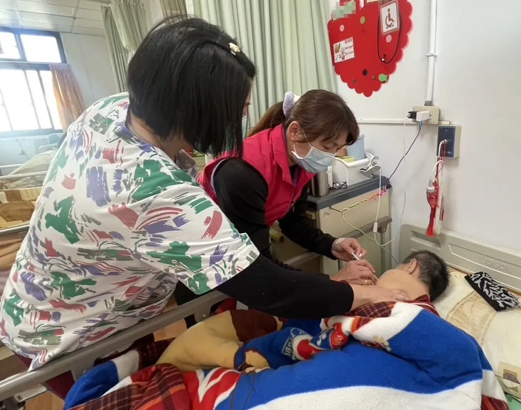 台灣疫苗推動協會捐贈南投高劑量流感疫苗 守護長照機構住民健康 台灣疫苗推動協會捐贈南投高劑量流感疫苗 守護長照機構住民健康