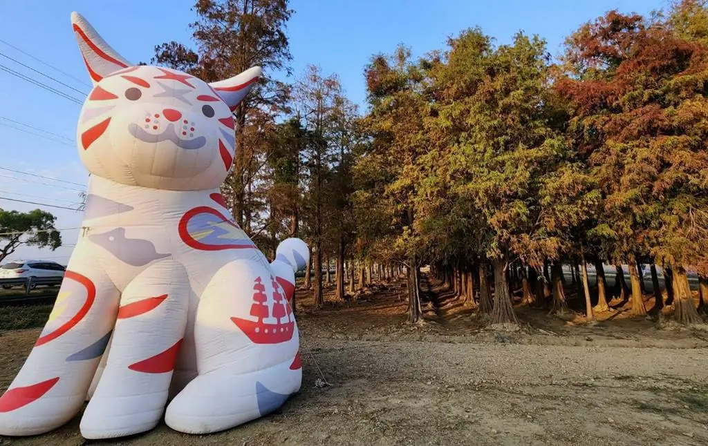 臺南超人氣吉祥物巷仔Niau進駐六甲落羽松林 邀民眾新春松鶴逗陣遊曾文 臺南超人氣吉祥物巷仔Niau進駐六甲落羽松林 邀民眾新春松鶴逗陣遊曾文