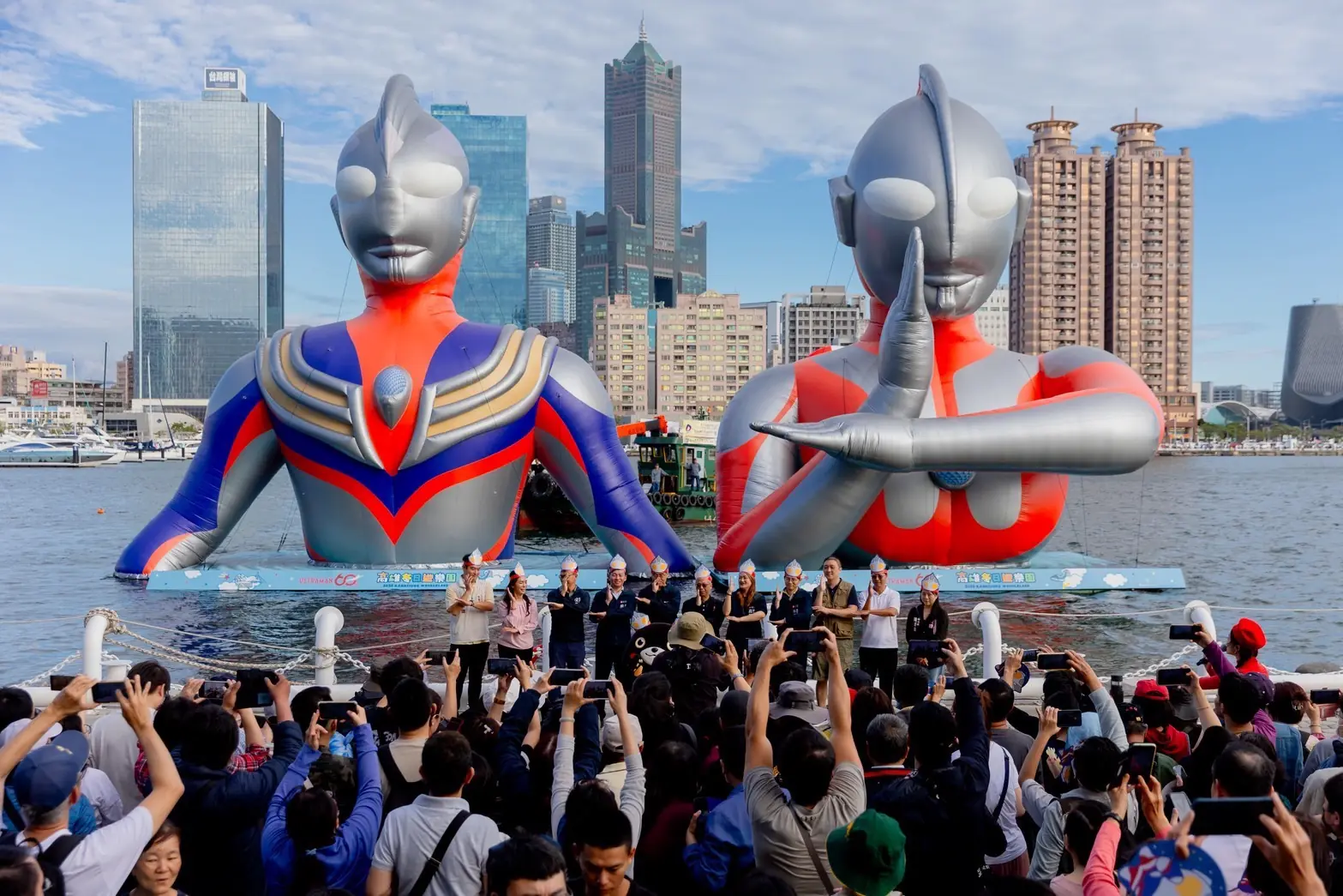 超人力霸王跨世代合體 高雄冬日遊樂園暖心閉幕